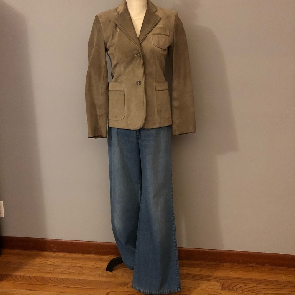 VTG. suede blazer/jacket.